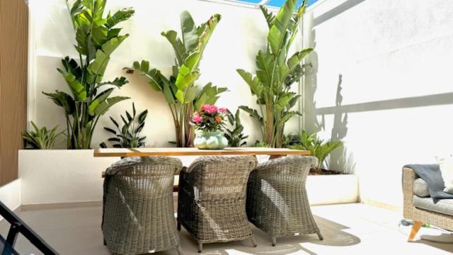 Marbella Center Beachfront With Private Patio Exterior foto