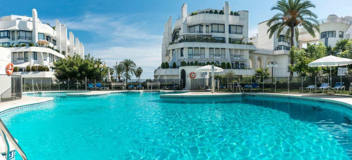 Marbella Center Beachfront With Private Patio Exterior foto